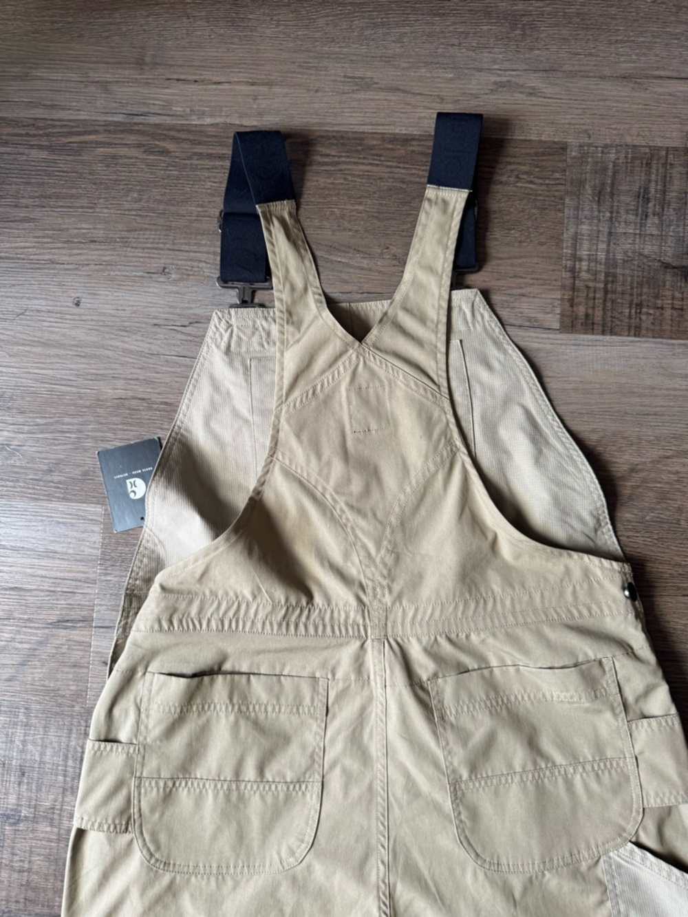 NWT Hurley x Carhartt Women’s Tan Short Overalls with Black Straps - Picture 10 of 16